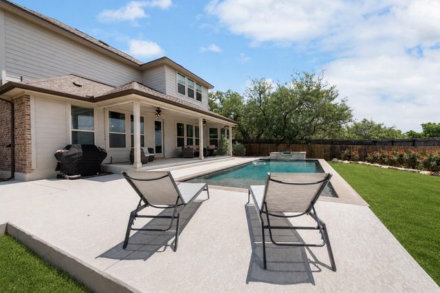 689 Pink Granite BLVD, Dripping Springs, TX 78620