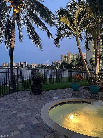 400 Lenell RD 207, Fort Myers Beach, FL 33931