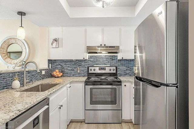 400 Lenell RD 207, Fort Myers Beach, FL 33931