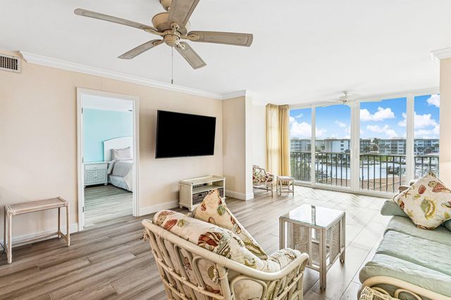 900 Dogwood Drive 538, Delray Beach, FL 33483