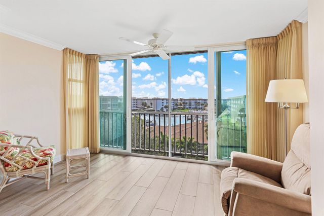 900 Dogwood Drive 538, Delray Beach, FL 33483