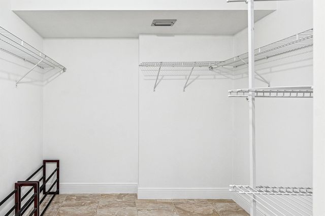 900 Dogwood Drive 538, Delray Beach, FL 33483