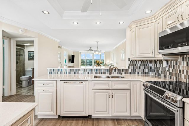 900 Dogwood Drive 538, Delray Beach, FL 33483