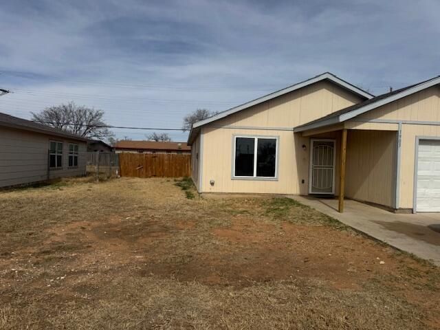 1903 E 1st Street, Lubbock, TX 79403