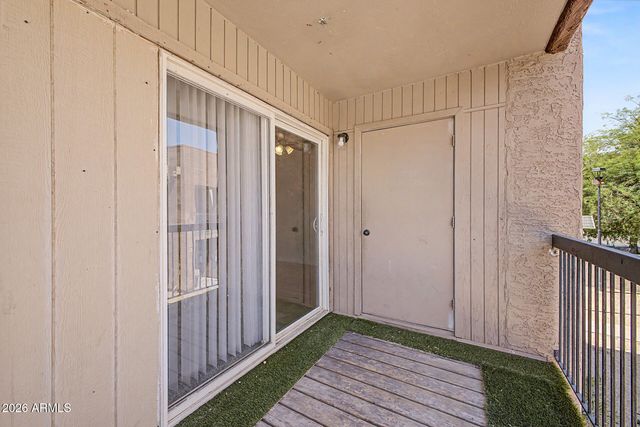 3810 N MARYVALE Parkway 2016, Phoenix, AZ 85031