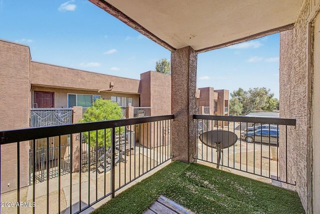3810 N MARYVALE Parkway 2016, Phoenix, AZ 85031