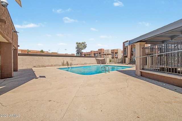 3810 N MARYVALE Parkway 2016, Phoenix, AZ 85031