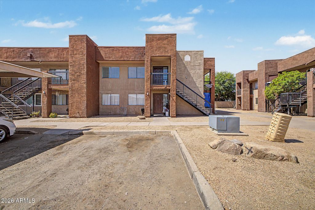 3810 N MARYVALE Parkway 2016, Phoenix, AZ 85031