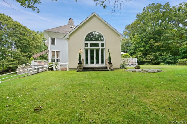 4 Mica Place, Bedford, NY 10506