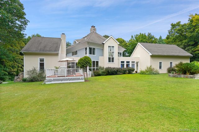 4 Mica Place, Bedford, NY 10506