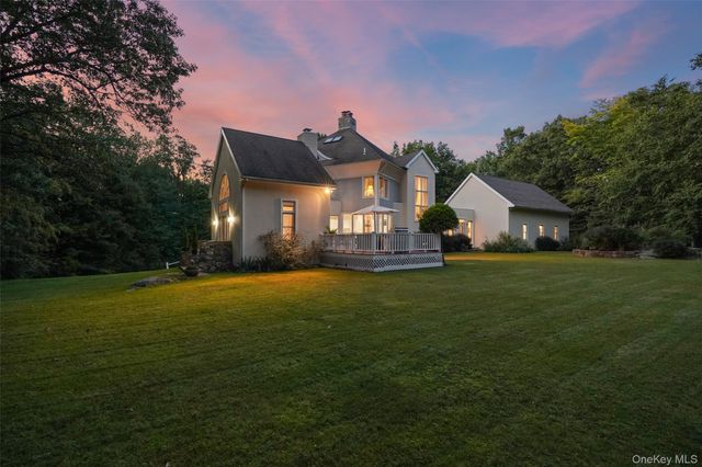 4 Mica Place, Bedford, NY 10506