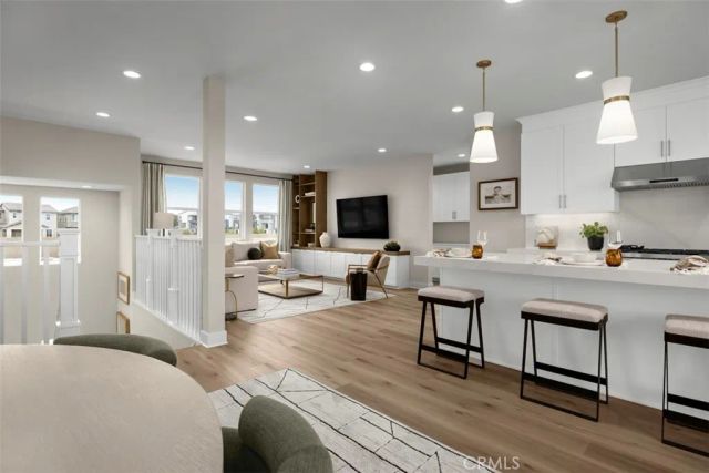 312 Pluto, Irvine, CA 92618