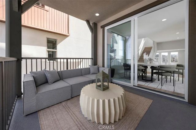 312 Pluto, Irvine, CA 92618