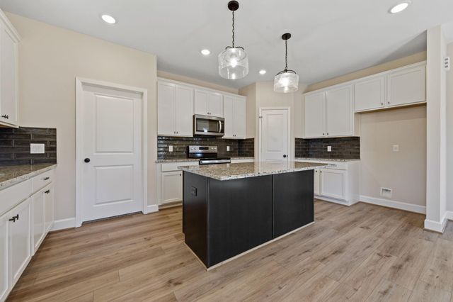 712 Duncan Avenue, Cleveland, TX 77327