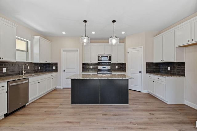 712 Duncan Avenue, Cleveland, TX 77327