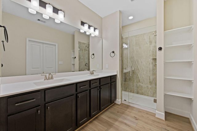 712 Duncan Avenue, Cleveland, TX 77327