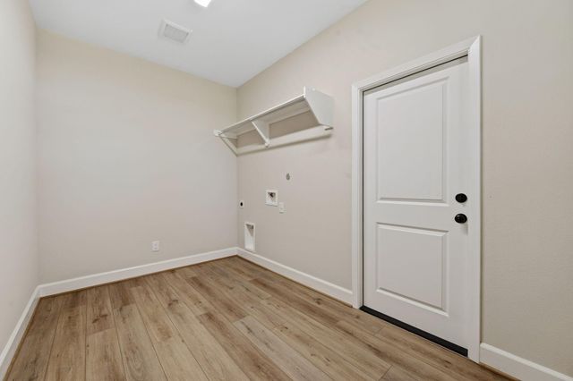 712 Duncan Avenue, Cleveland, TX 77327