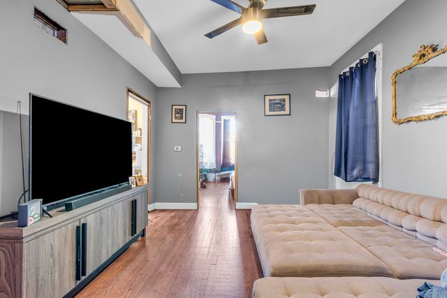 2114 S Trumbull Avenue, Chicago, IL 60623