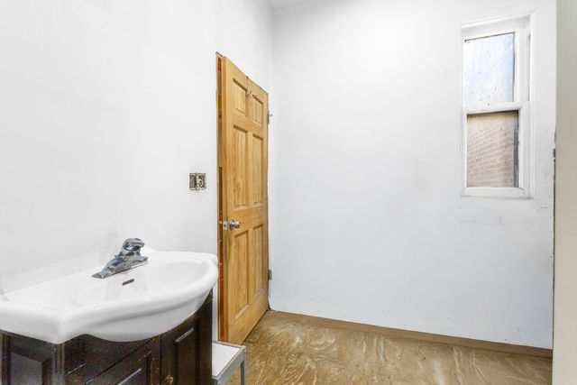 2114 S Trumbull Avenue, Chicago, IL 60623