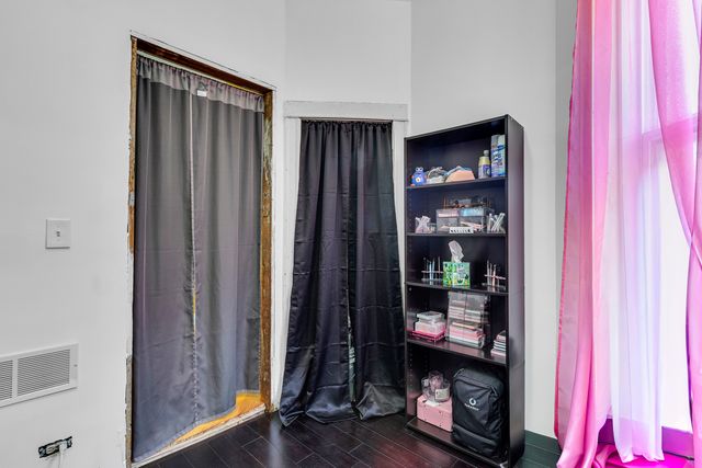 2114 S Trumbull Avenue, Chicago, IL 60623
