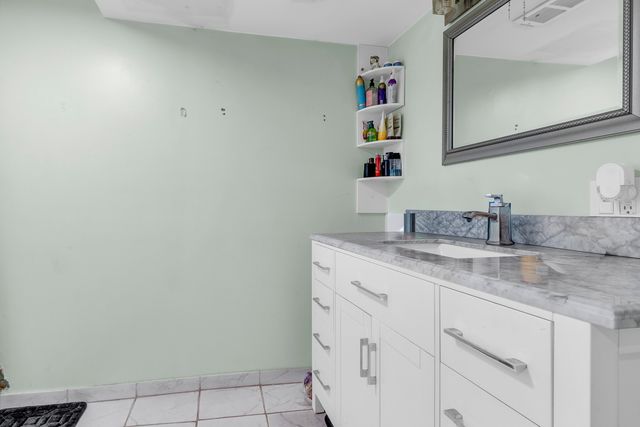 2114 S Trumbull Avenue, Chicago, IL 60623