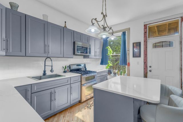 2114 S Trumbull Avenue, Chicago, IL 60623