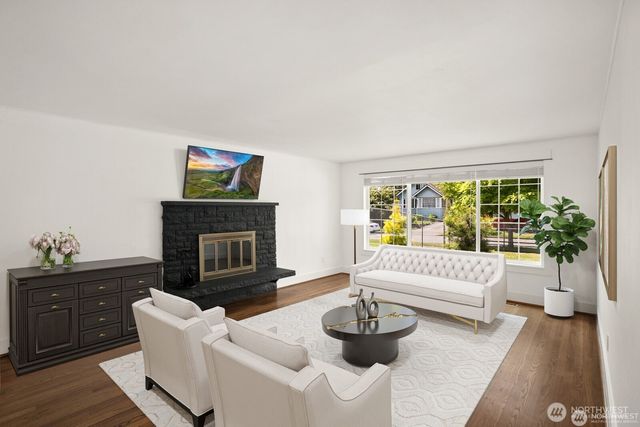 8826 10th Avenue SW, Seattle, WA 98106