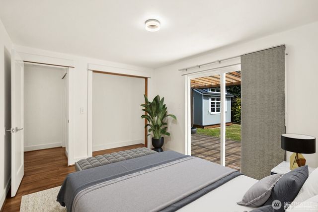 8826 10th Avenue SW, Seattle, WA 98106