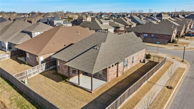 2608 SW Nottingham Avenue, Bentonville, AR 72713