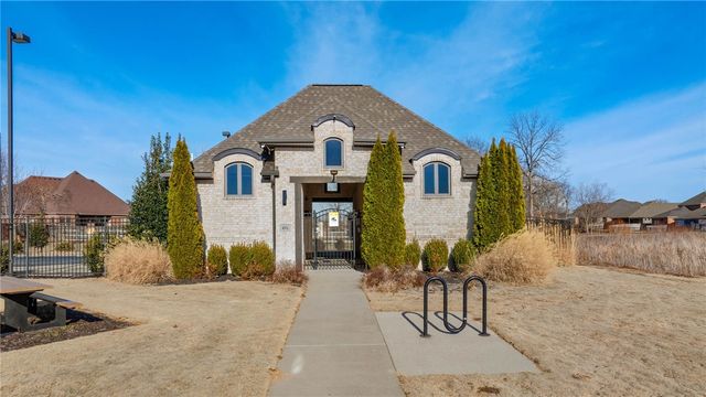 2608 SW Nottingham Avenue, Bentonville, AR 72713