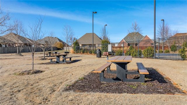 2608 SW Nottingham Avenue, Bentonville, AR 72713