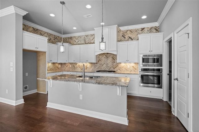 2608 SW Nottingham Avenue, Bentonville, AR 72713