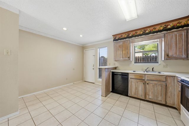 1371 S 11th Street, Waco, TX 76706
