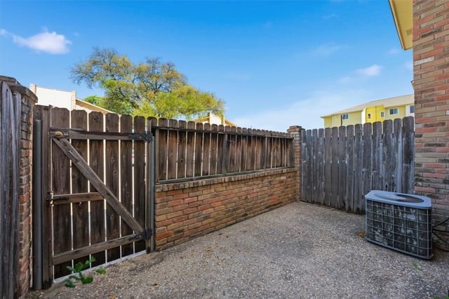 1371 S 11th Street, Waco, TX 76706