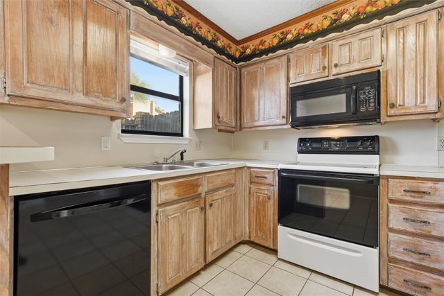 1371 S 11th Street, Waco, TX 76706