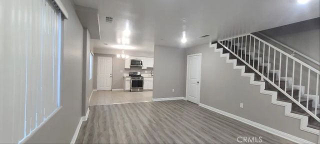 10613 S Broadway, Los Angeles, CA 90003