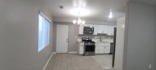10613 S Broadway, Los Angeles, CA 90003