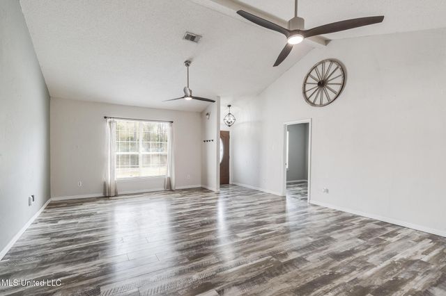 7832 Hilo Place, Diamondhead, MS 39525