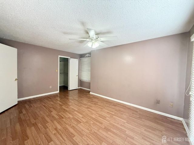 1 Carriage Place, Edison, NJ 08820