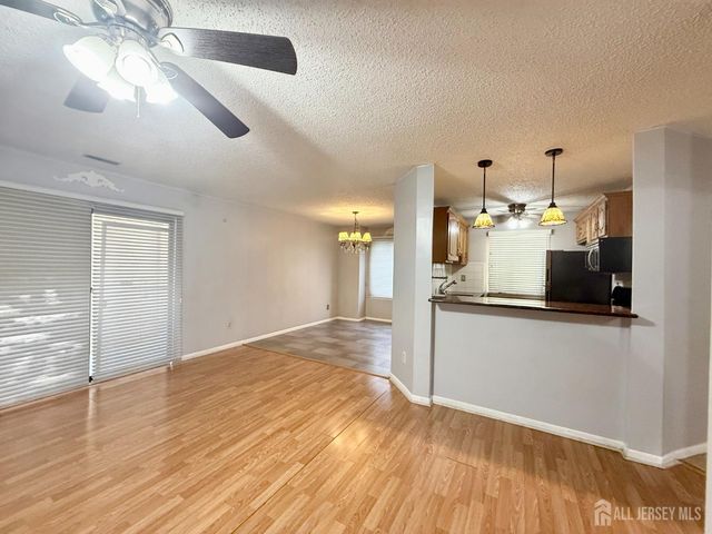 1 Carriage Place, Edison, NJ 08820