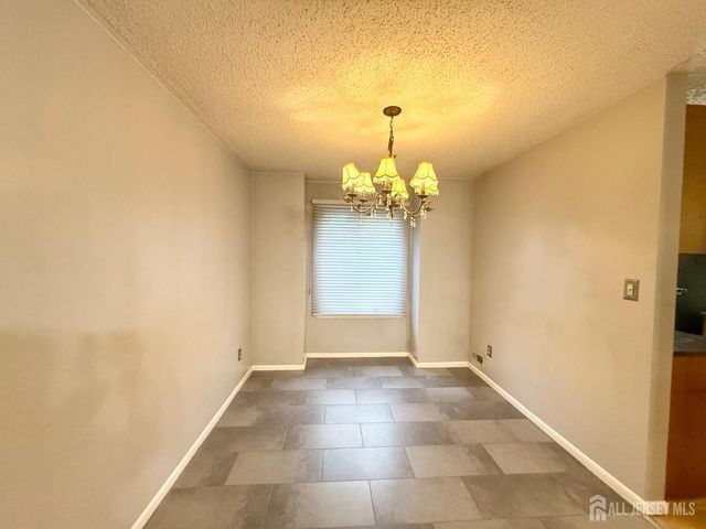 1 Carriage Place, Edison, NJ 08820