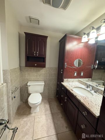 1 Carriage Place, Edison, NJ 08820