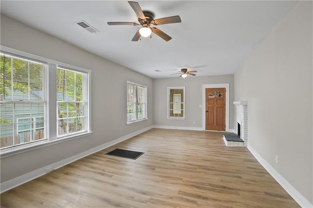 556 Holly St NW, Atlanta, GA 30318