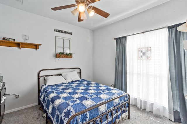 206 Hopper Road, Whitewright, TX 75491
