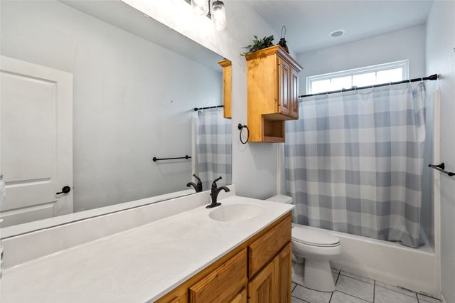 206 Hopper Road, Whitewright, TX 75491