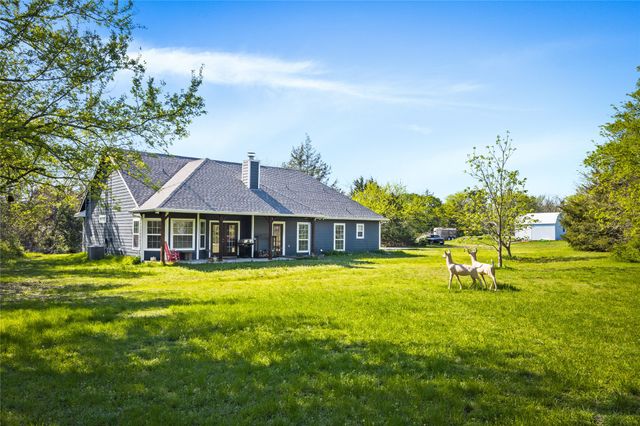206 Hopper Road, Whitewright, TX 75491