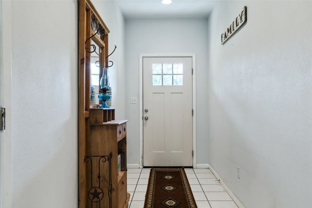 206 Hopper Road, Whitewright, TX 75491