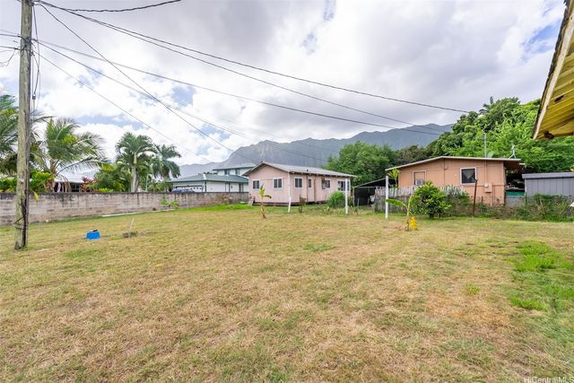 41-1702 Kalanianaole Highway, Waimanalo, HI 96795