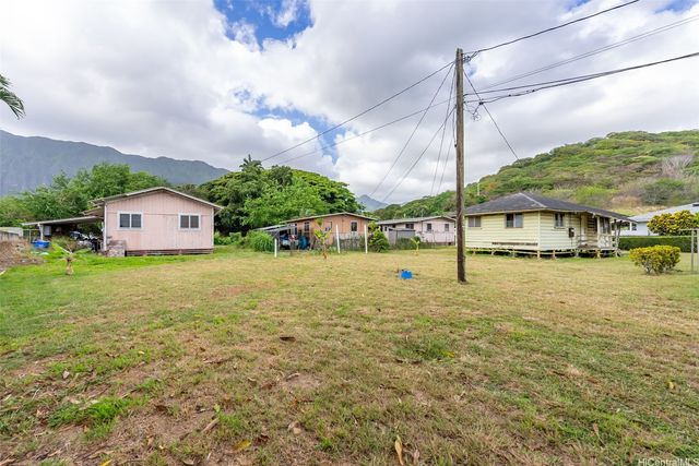 41-1702 Kalanianaole Highway, Waimanalo, HI 96795