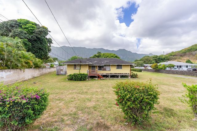 41-1702 Kalanianaole Highway, Waimanalo, HI 96795